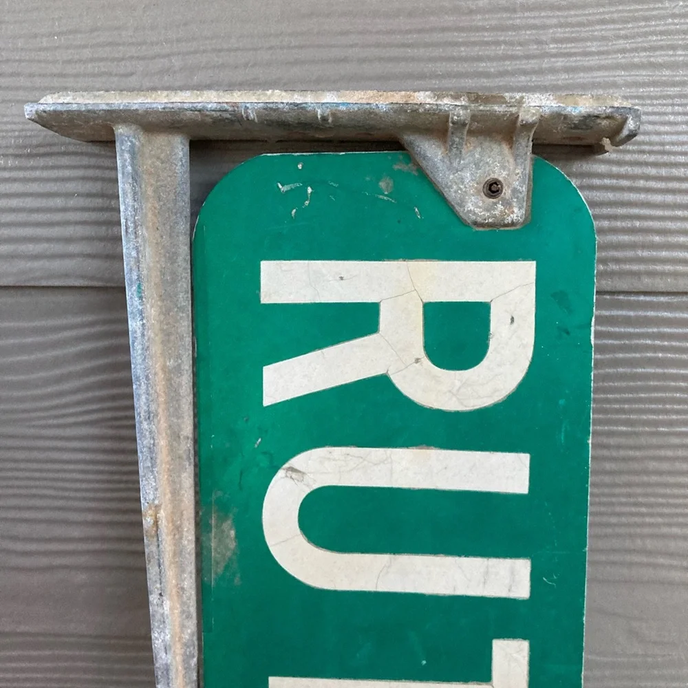 Retired Street Sign 1800 Block Rutland Vintage Decor - Picture 9 of 15